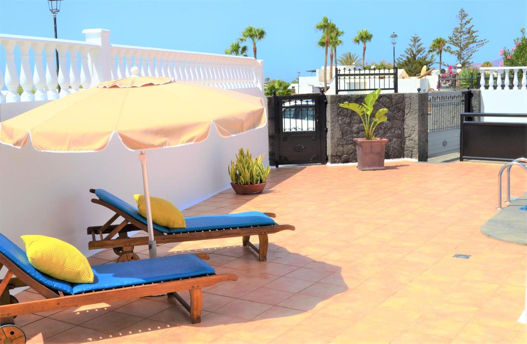 Grand Villa Famara Puerto Del Carmen Puerto del Carmen  Kültér fotó
