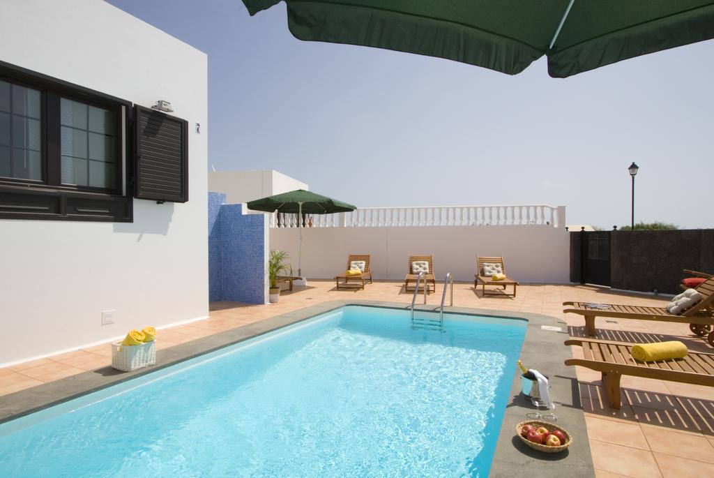 Grand Villa Famara Puerto Del Carmen Puerto del Carmen  Szoba fotó